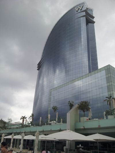 Hotel W Barcelona - Hotel W Barcelona view from the pool