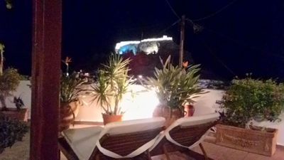 Anastasia studios - Terrace view on acropolis at night