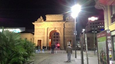 Porta Garibaldi - Milan city gate at night