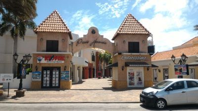 Paseo Herencia - Gallery entrance