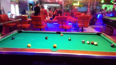 Model bar Pattaya - Pool table and view on next bar