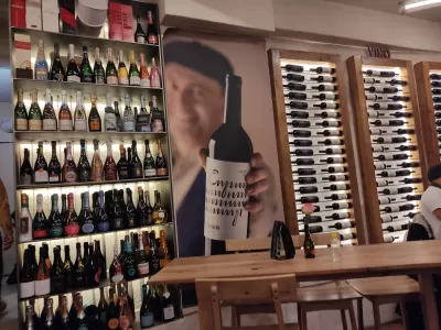 In Vino wine bar
- In Vino wine bar