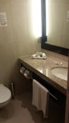 Nikko Hotel - 목욕 용품을 갖춘 닛코 호텔의 욕실